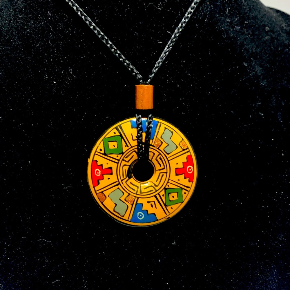 Free Shipping-Handpainted disk ceramic pendant necklace made in Peru